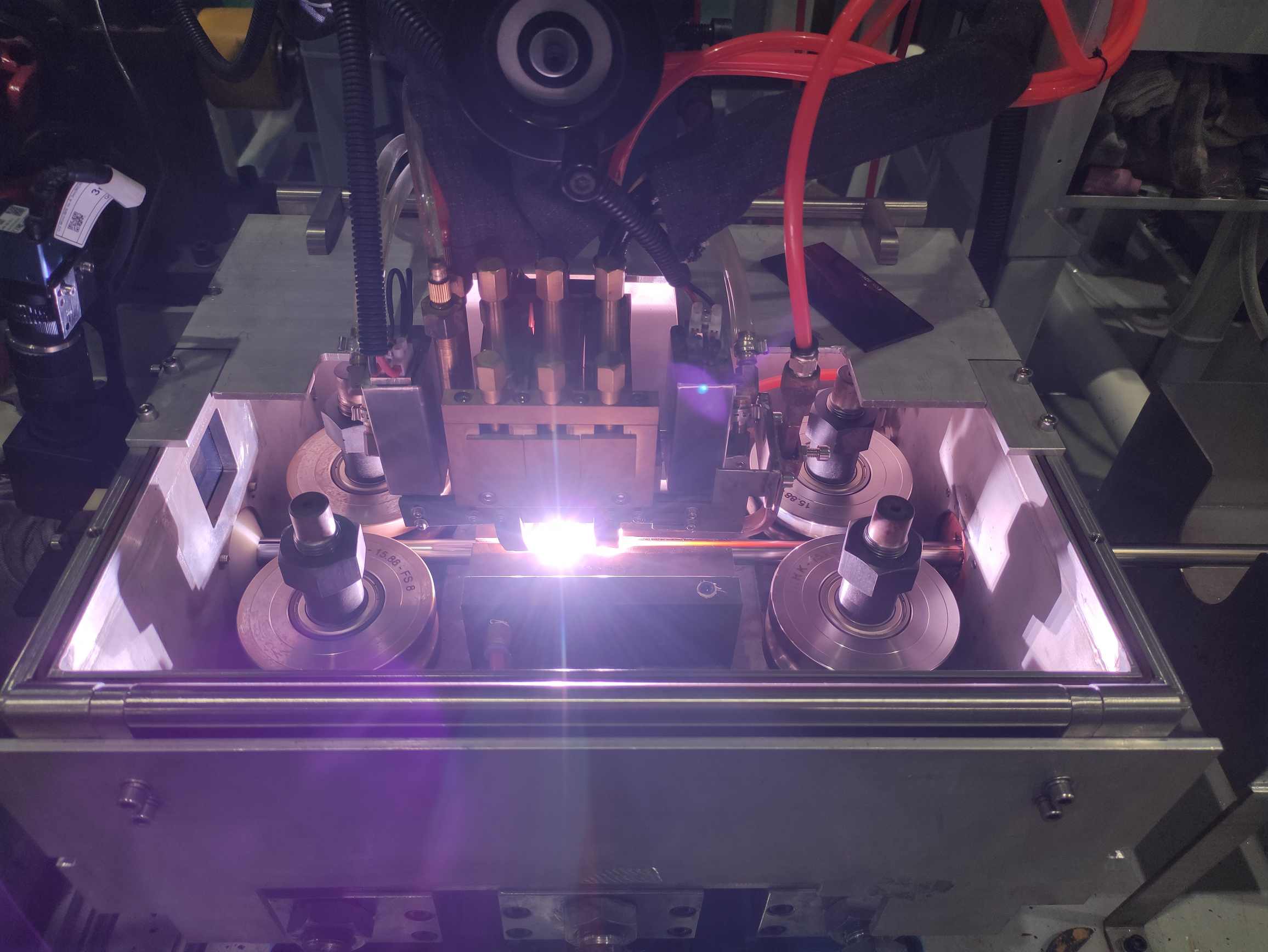 三陰極焊接技術(shù)解析:高效焊接的理想選擇